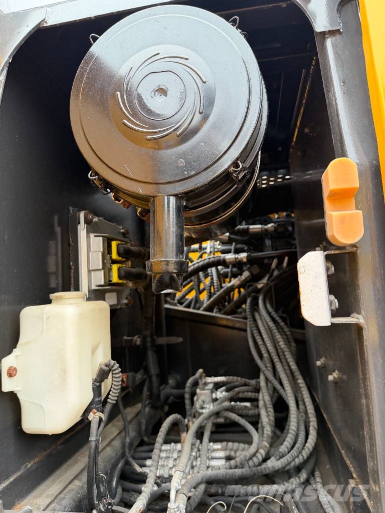 Volvo EC 210 D 3000 units excavators in stock Raupenbagger