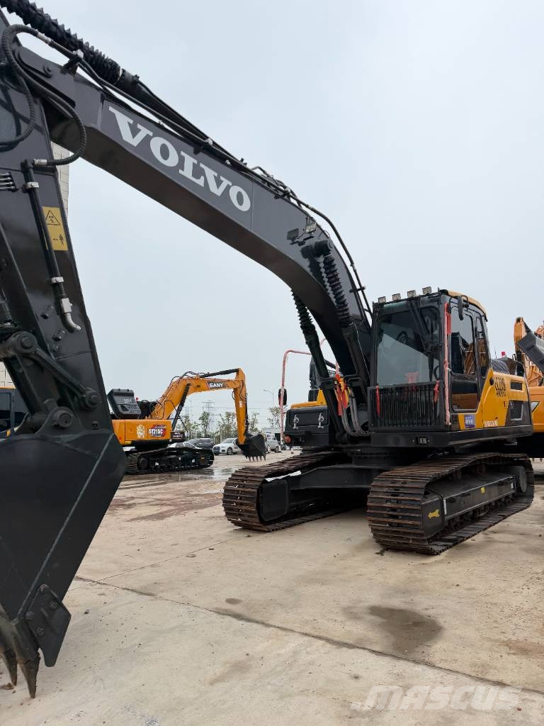 Volvo EC 210 D 3000 units excavators in stock Raupenbagger