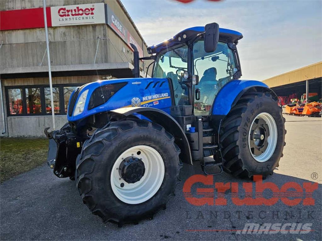 New Holland T7.270 AC トラクター