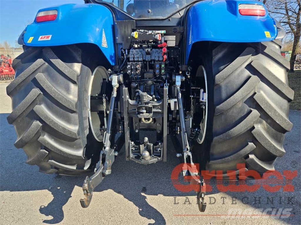 New Holland T7.270 AC トラクター