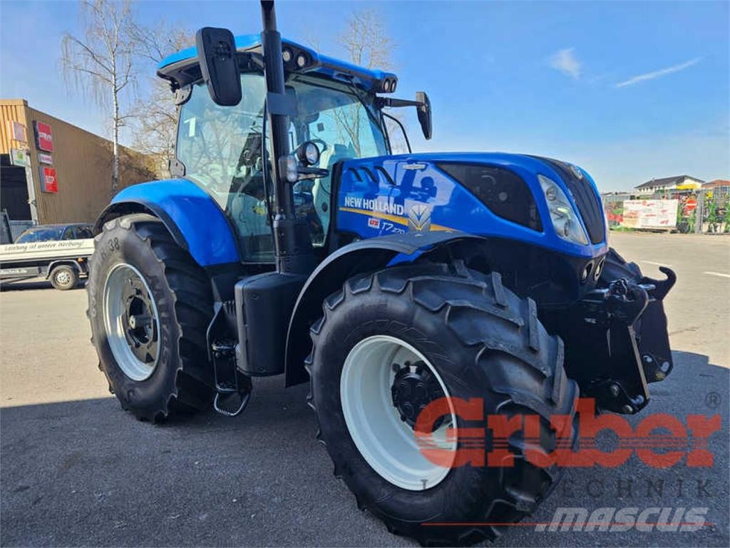 New Holland T7.270 AC トラクター