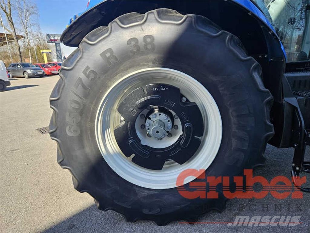 New Holland T7.270 AC トラクター