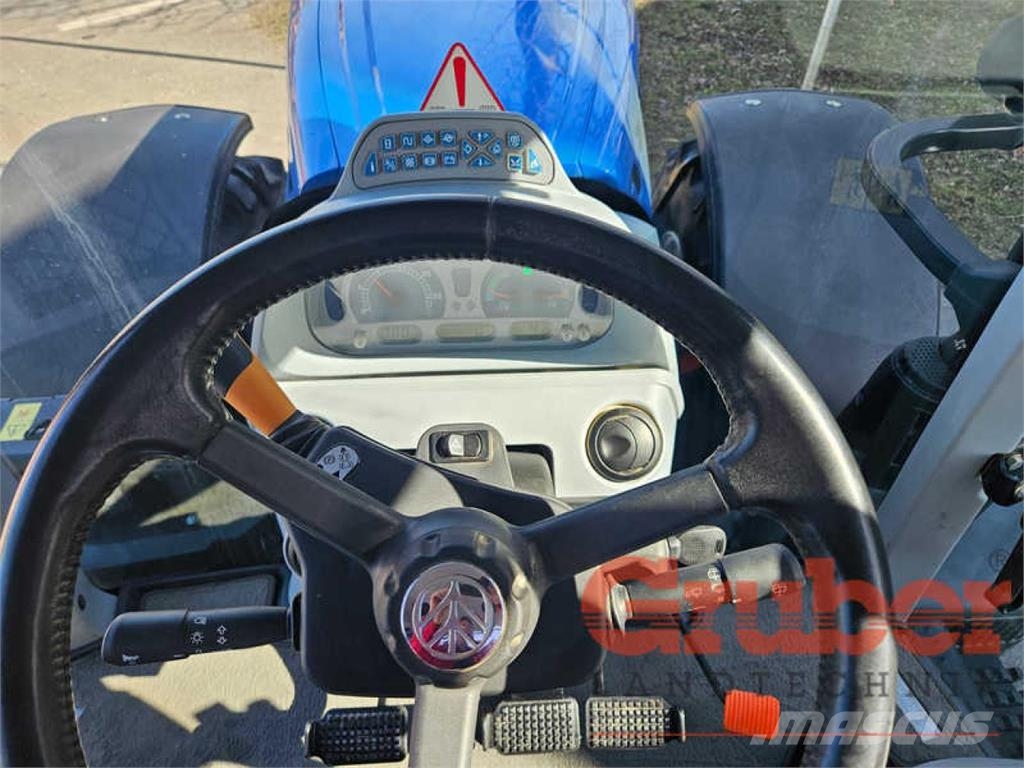 New Holland T7.270 AC トラクター