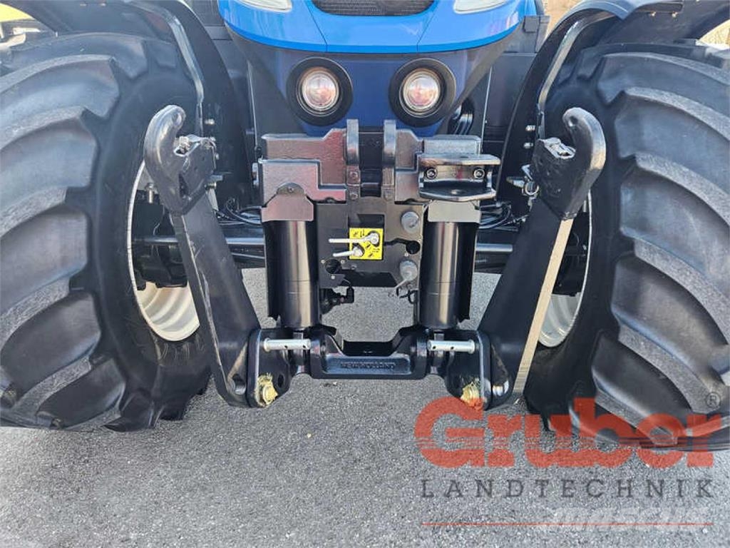 New Holland T7.270 AC トラクター