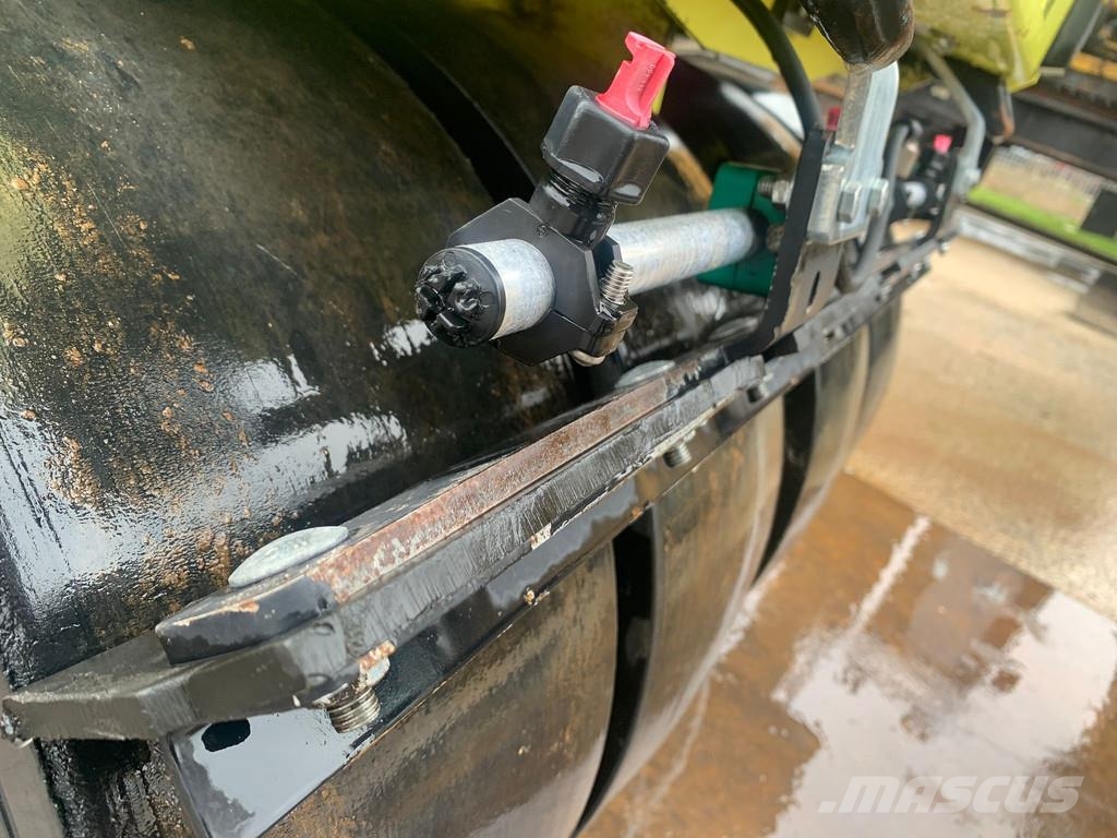 Ammann ARX26K . 複合式滾壓機