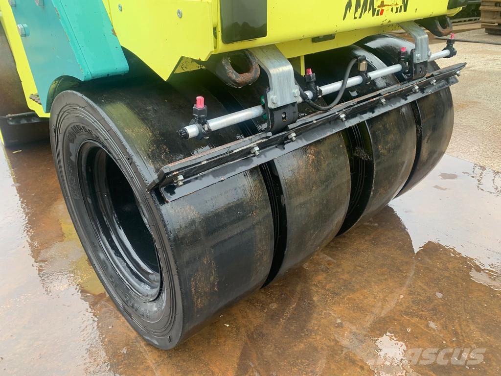 Ammann ARX26K . 複合式滾壓機