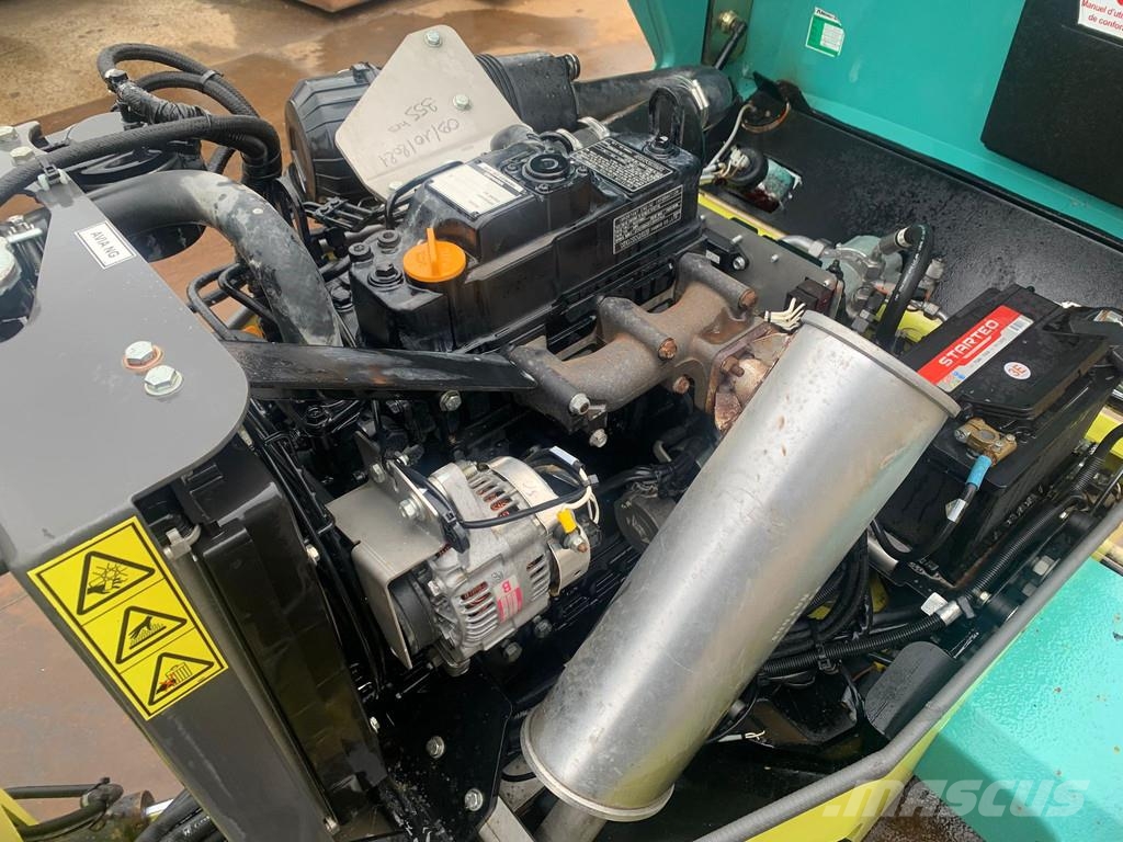 Ammann ARX26K . 複合式滾壓機