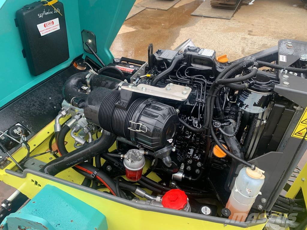 Ammann ARX26K . 複合式滾壓機