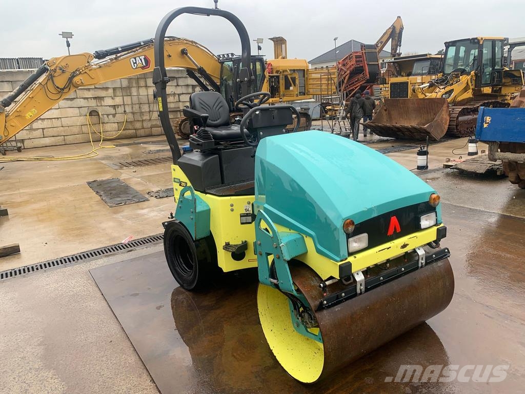 Ammann ARX26K . 複合式滾壓機