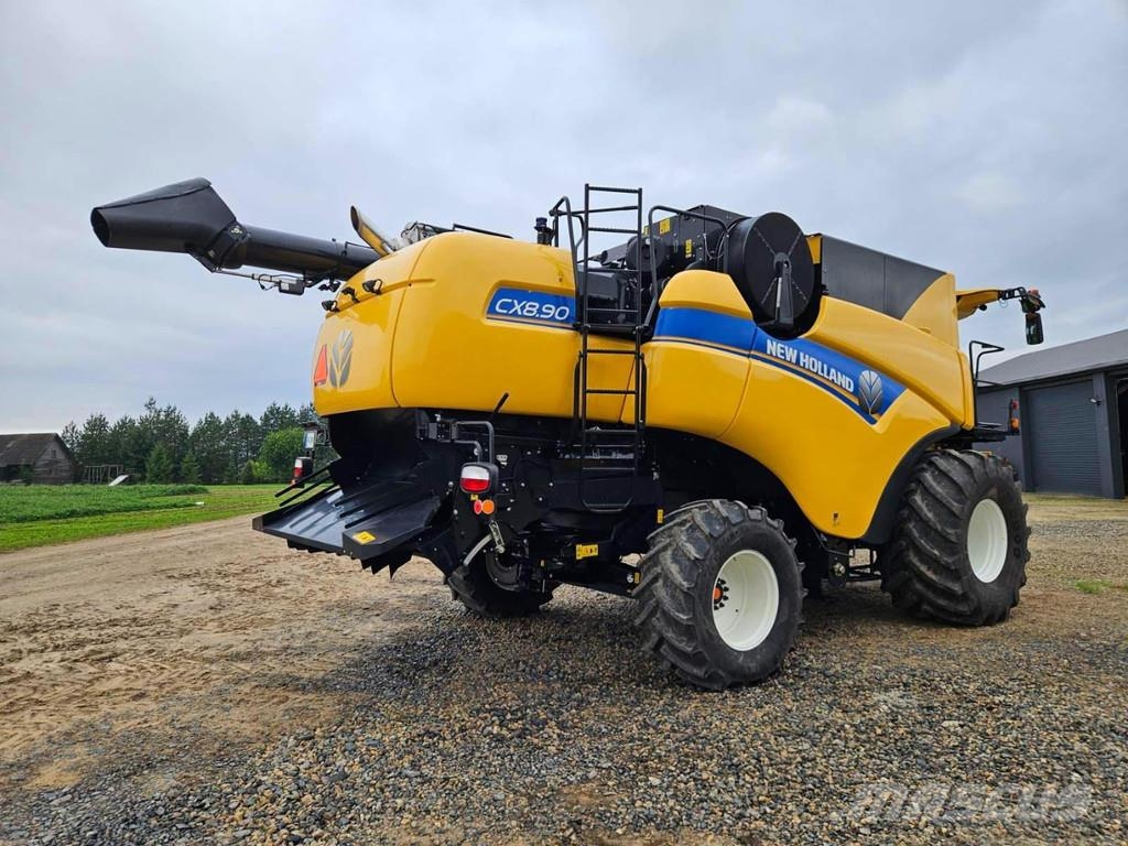 New Holland CX8.90 Combine harvesters