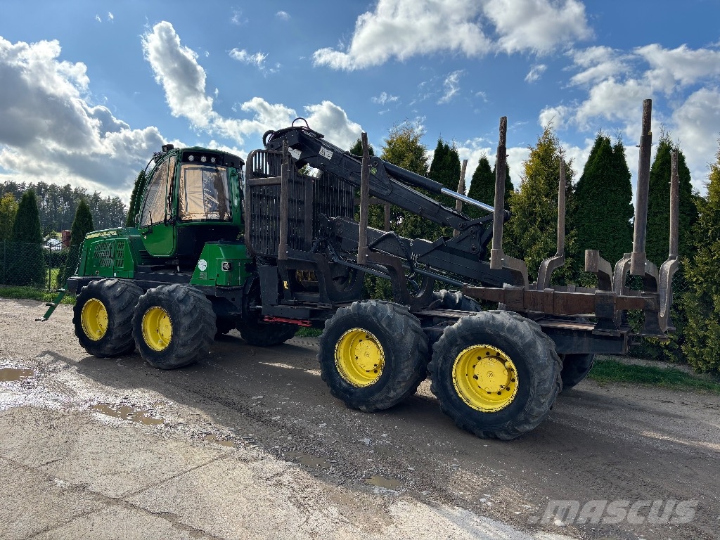 John Deere 1210 E Forwarders / Autocarregadores