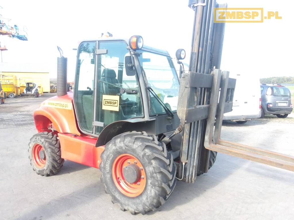 Ausa C 300 H X4 Maastotrukit
