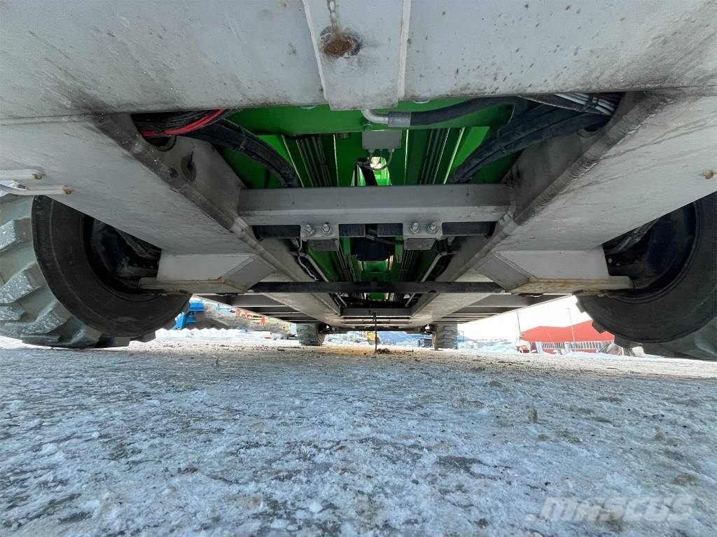 Holland Lift HL-340 D30 4WDS/N Nůžková zvedací plošina