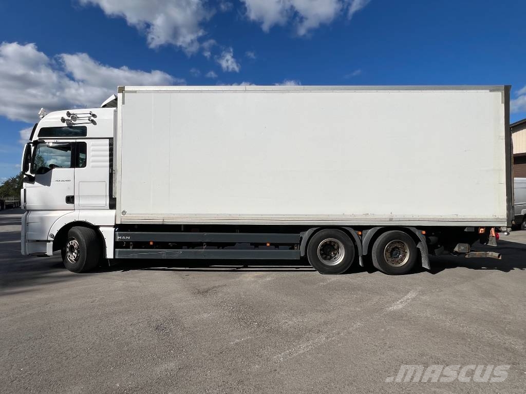 MAN TGX 26.480 6X2*4 II - CARRIER SUPRA 1250 Camiones con caja de remolque