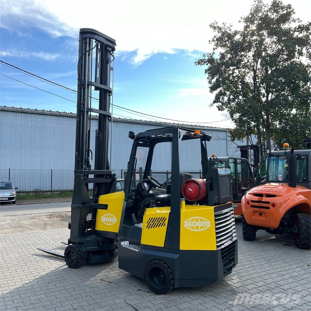 Aisle-Master [DISCOUNT-SALE] 20WH *Perfect Condition* Narrow aisle truck