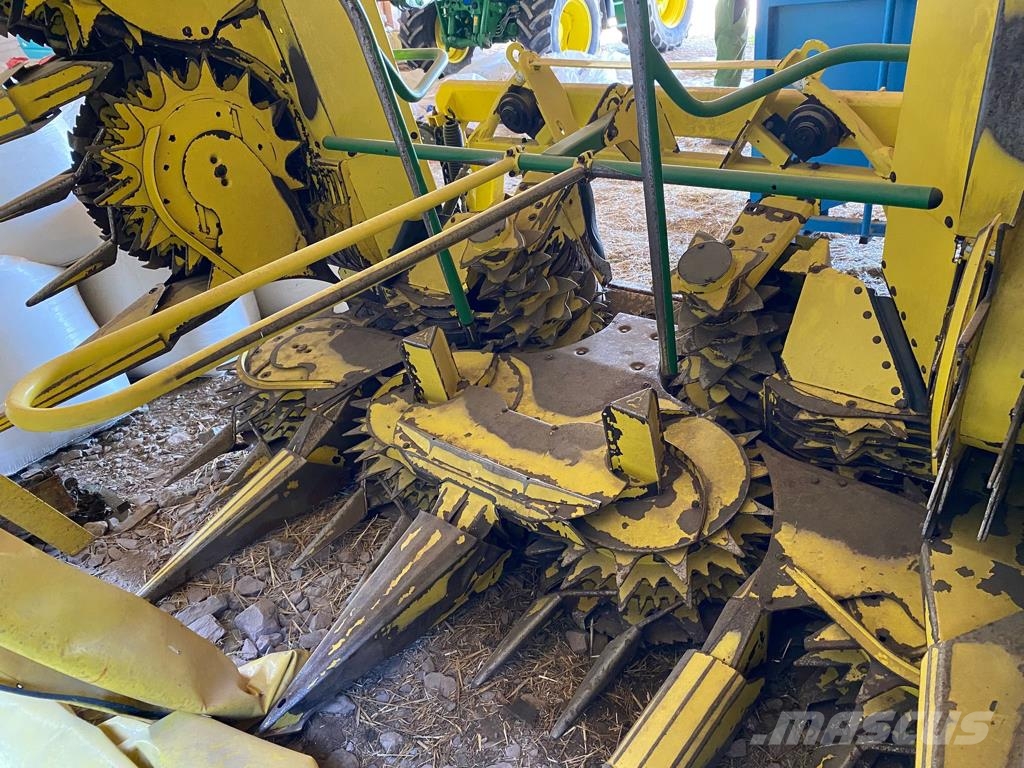 John Deere 360 CONTACTER LE 06 03 68 09 25 Maaidorser aanbouwdelen