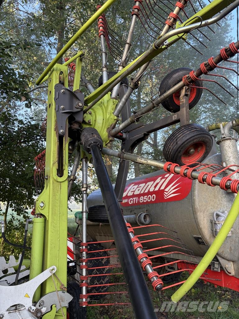 CLAAS Liner 2700 محشات