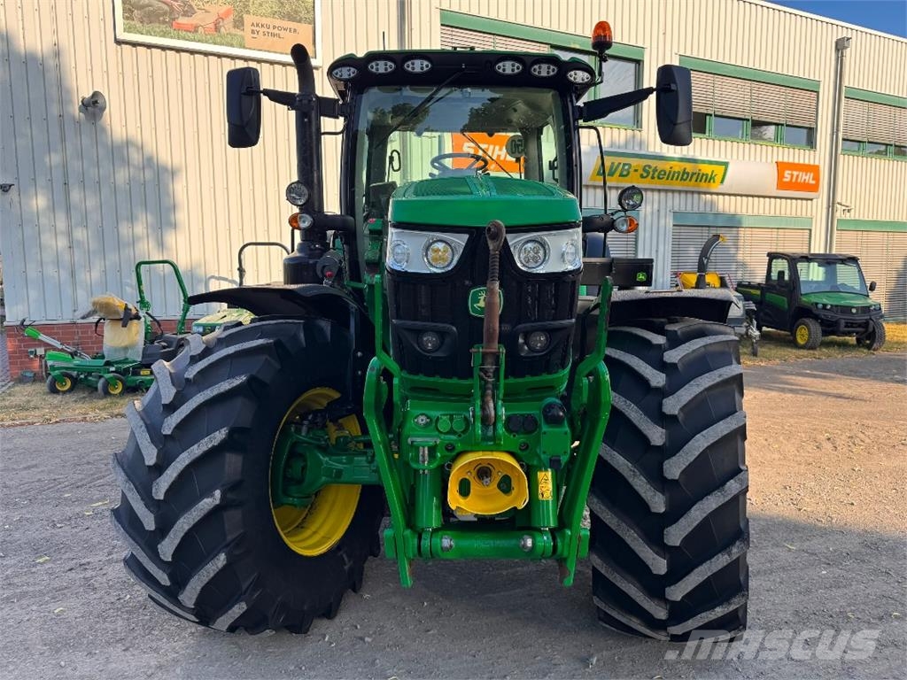 John Deere 6155R Traktoren