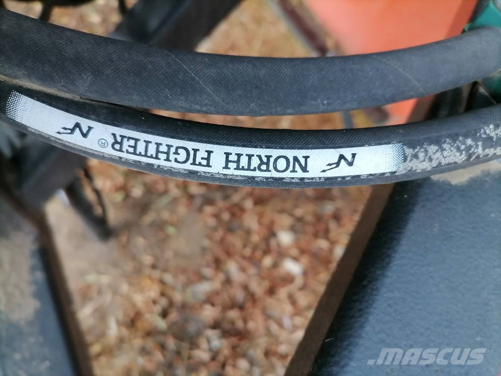 Metal-Technik 8432 Компактные навесные орудия