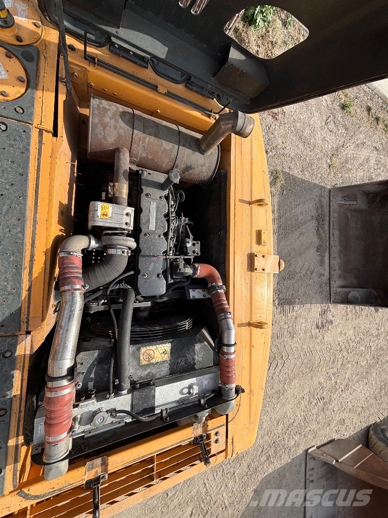 Hyundai R210LC-9 Гусеничні екскаватори