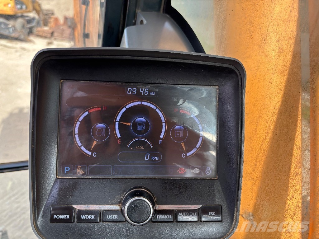 Hyundai R210LC-9 Гусеничні екскаватори