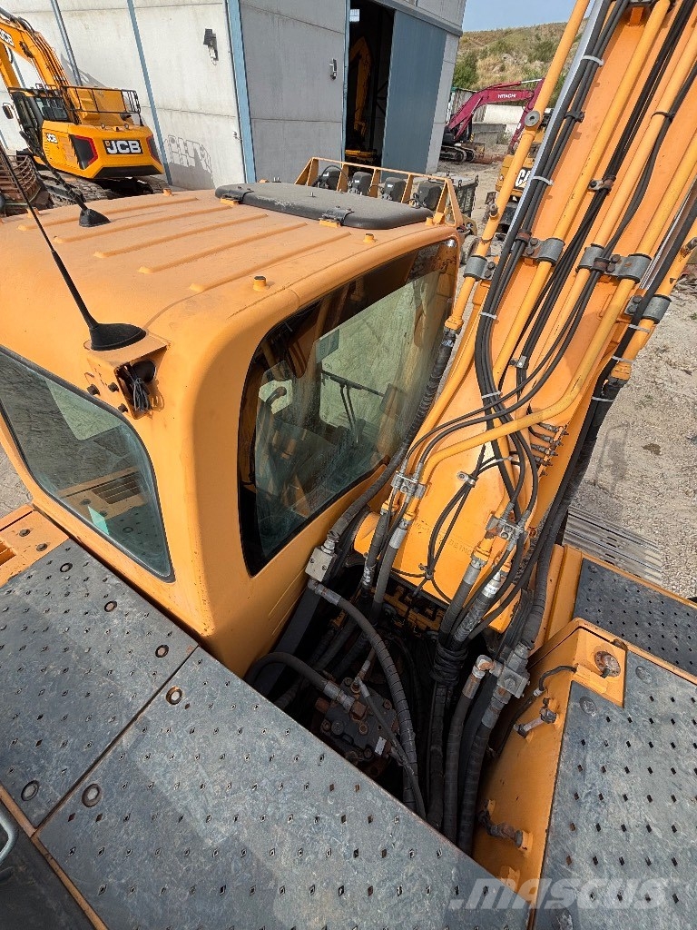 Hyundai R210LC-9 Гусеничні екскаватори