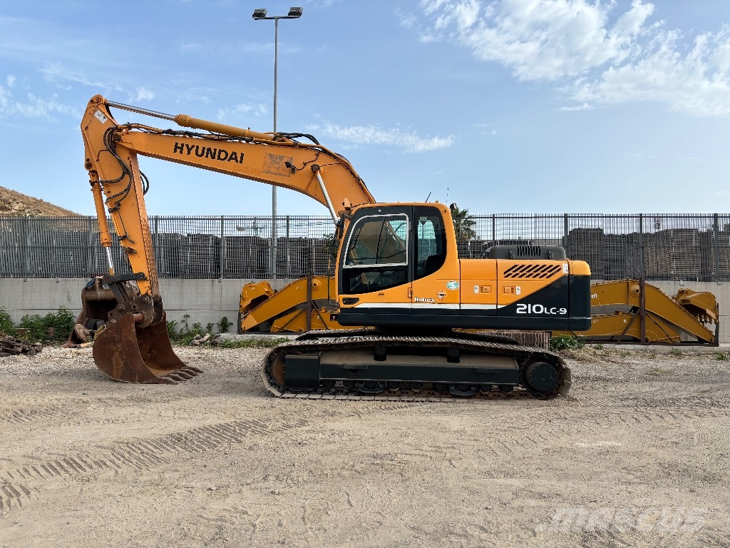 Hyundai R210LC-9 Гусеничні екскаватори