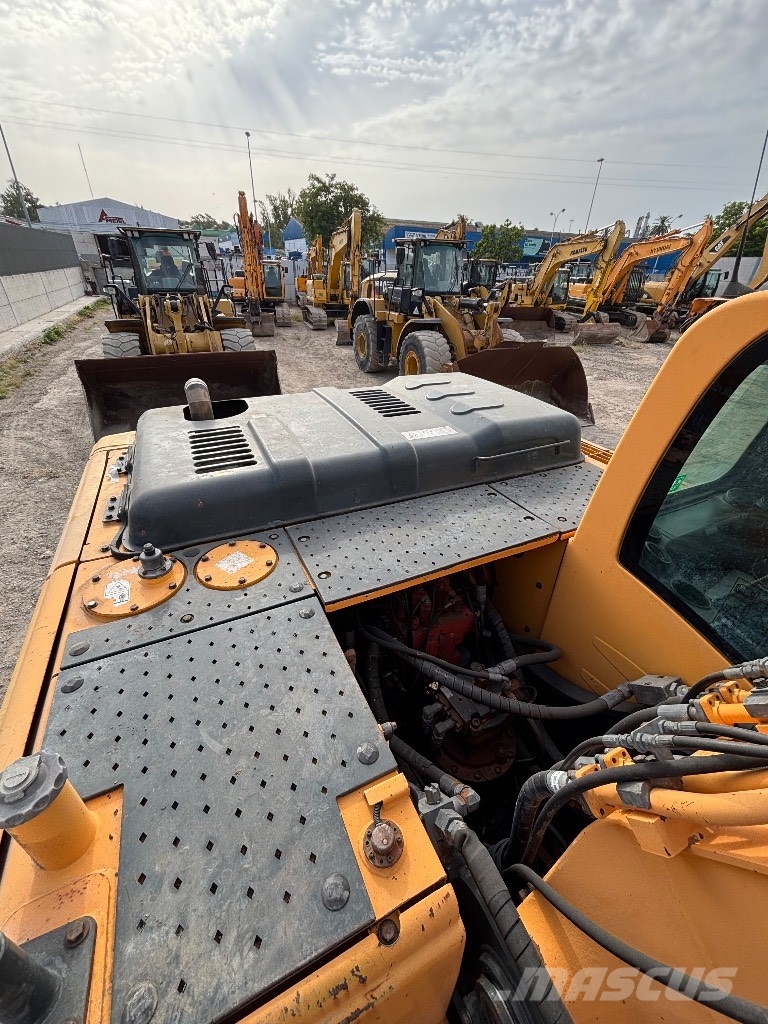 Hyundai R210LC-9 Гусеничні екскаватори
