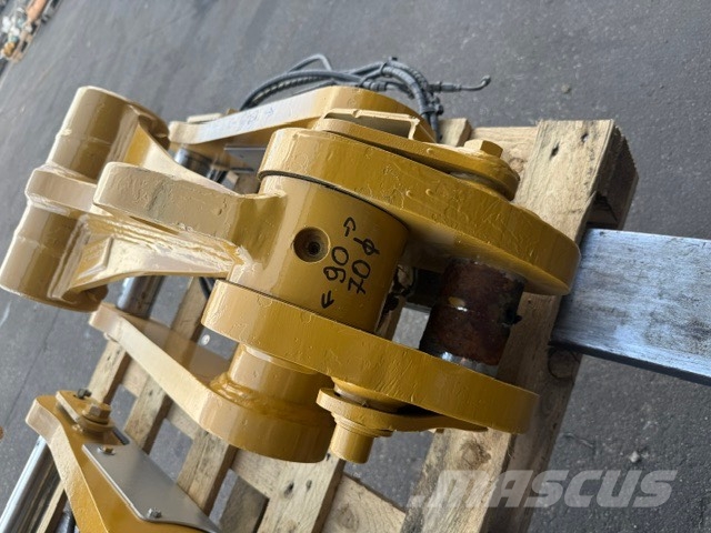 CAT LINKAGE GP-BUCKET 280-3135 Retroexcavadoras