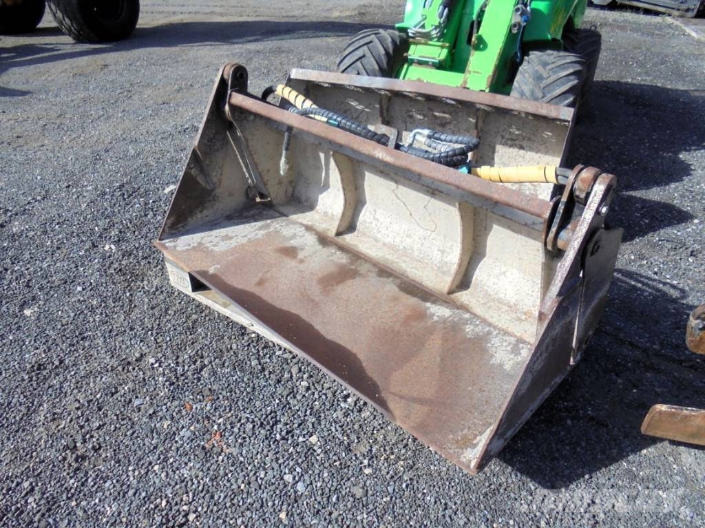 Avant 528 Minilader
