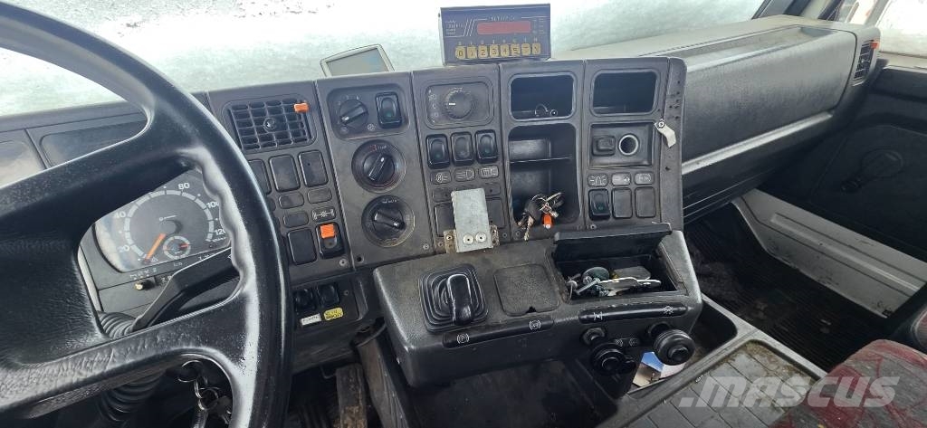 Scania 143 平板车
