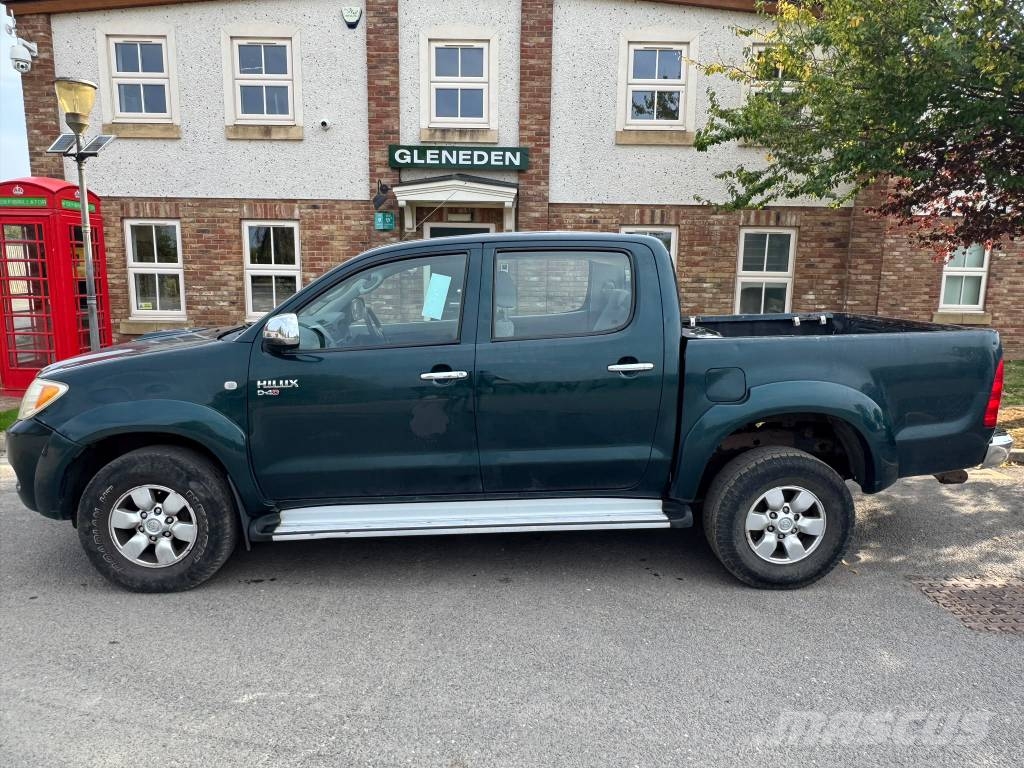 Toyota Hilux 皮卡车
