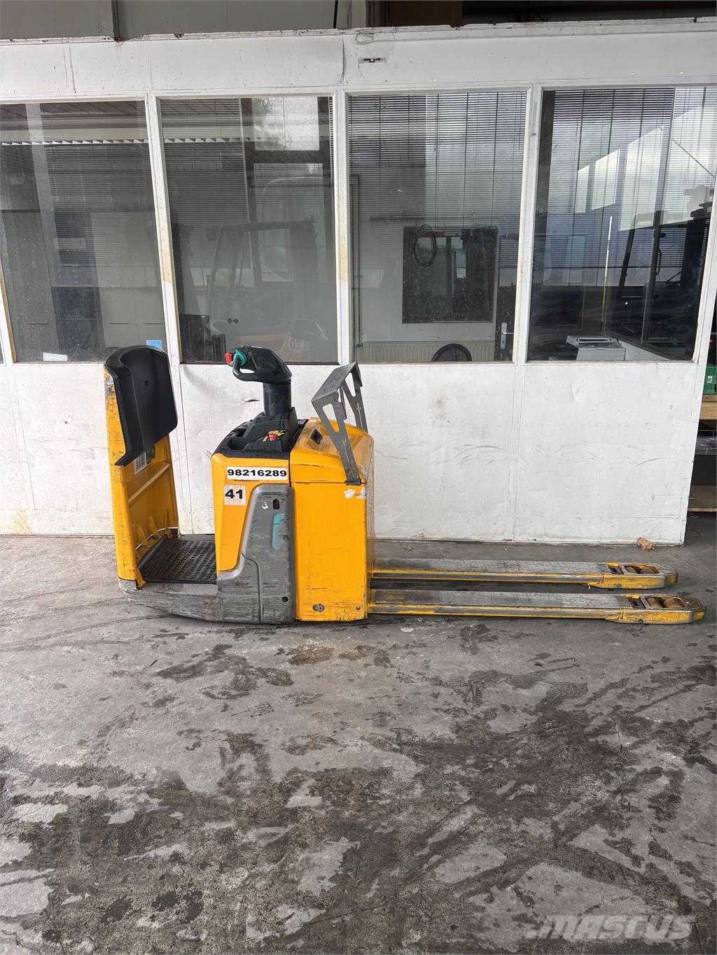 Jungheinrich ERE 120 FP Lithium 1600mm Pedestrian stacker