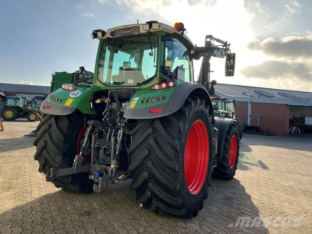 Fendt 720 Vario ProfiPlus الجرارات