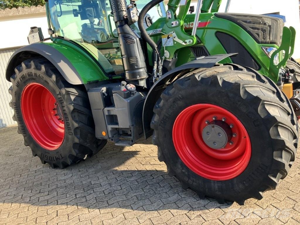 Fendt 720 Vario ProfiPlus الجرارات