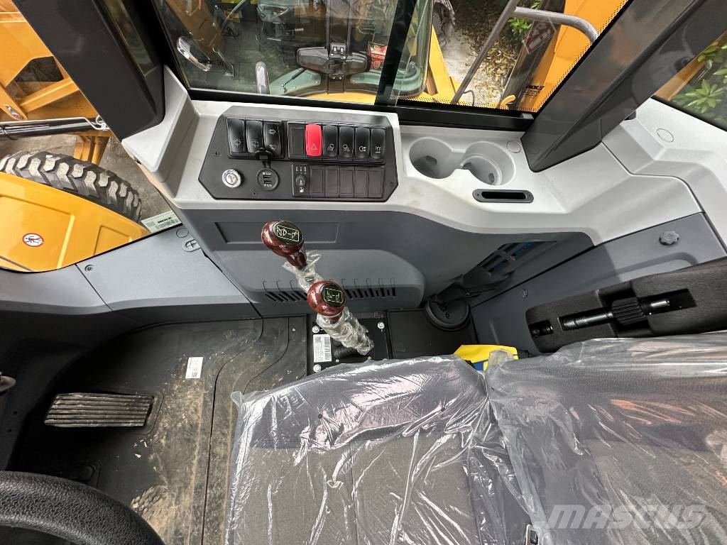 XCMG XC956  2026 brand New machine لوادر بعجل