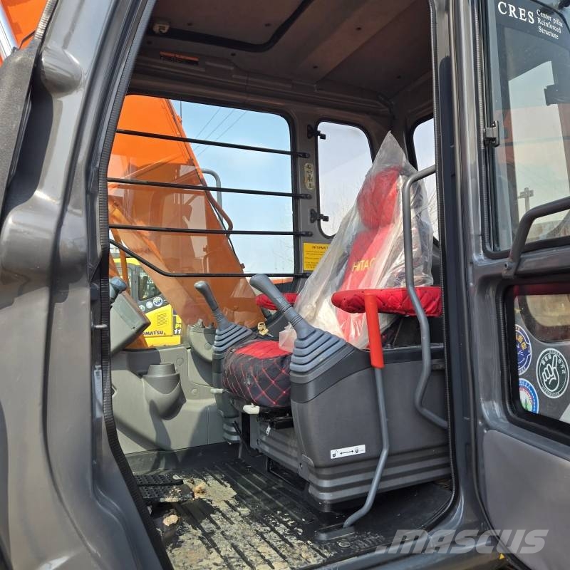 Hitachi ZX 120 حفارات زحافة