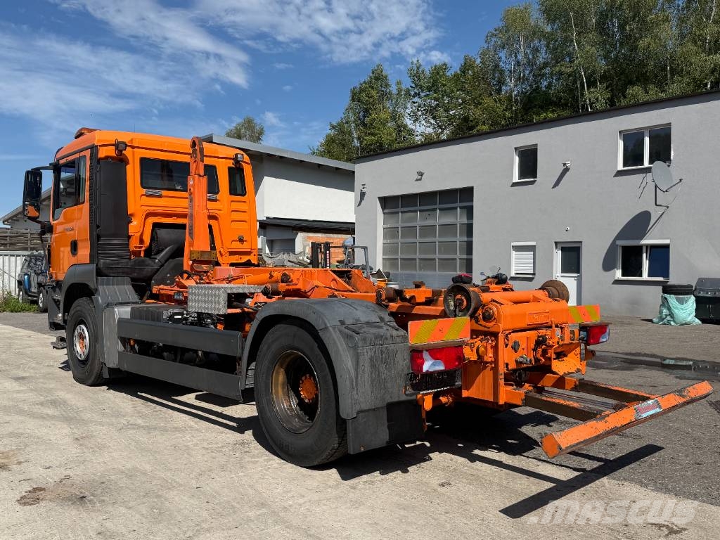 MAN TGS 18.320 Vrachtwagen met containersysteem