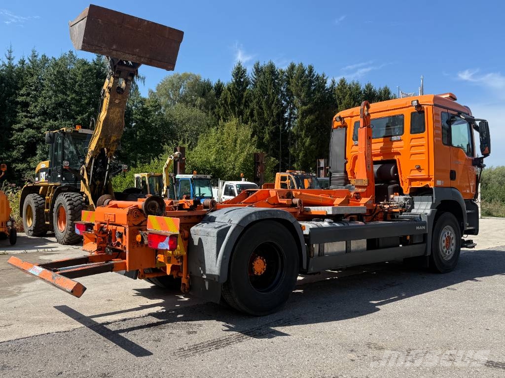 MAN TGS 18.320 Vrachtwagen met containersysteem