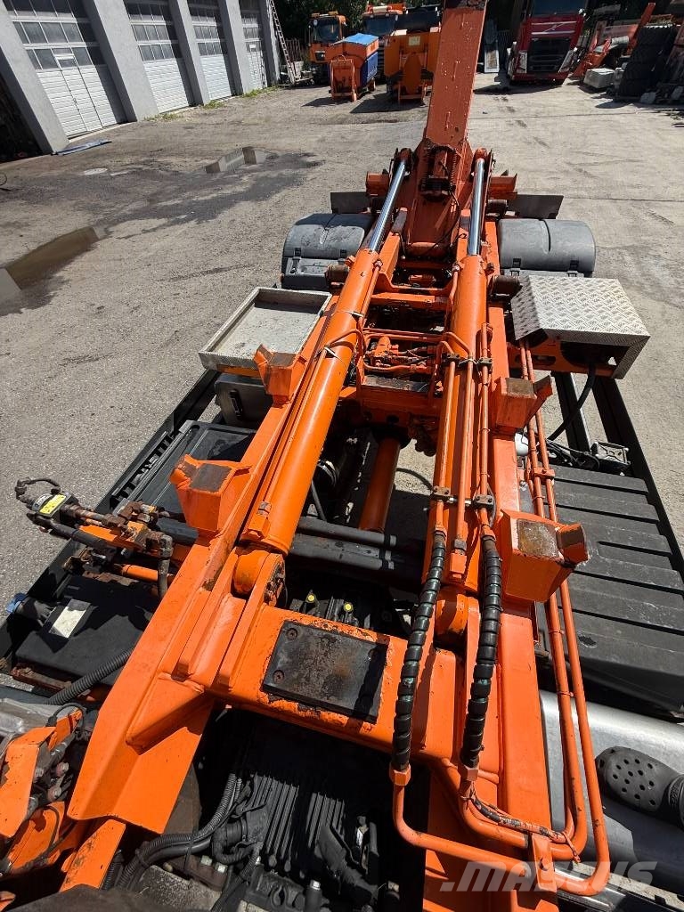 MAN TGS 18.320 Vrachtwagen met containersysteem