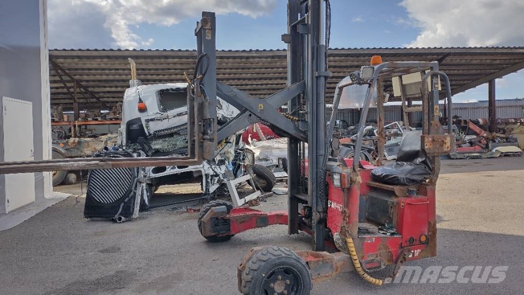 Moffett M4 25.4 ajoneuvotrukki Muletti autotrasportati