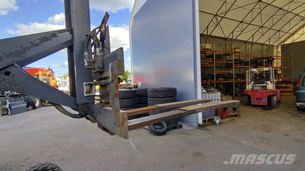 Moffett M4 25.4 ajoneuvotrukki Muletti autotrasportati