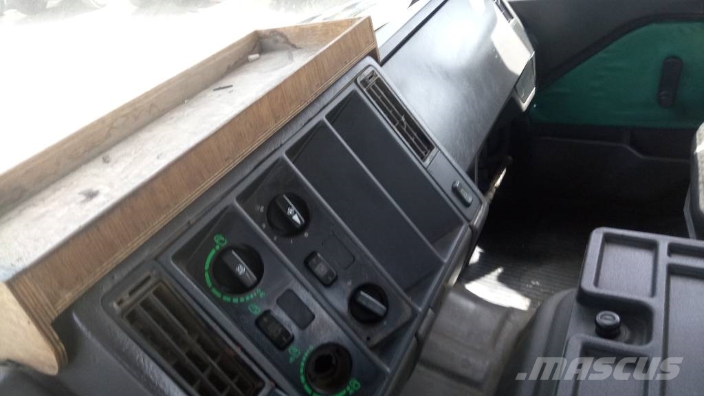 Mercedes-Benz 3538 Camiones bañeras basculantes o volquetes