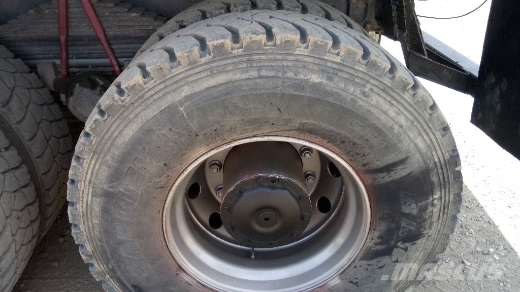 Mercedes-Benz 3538 Camiones bañeras basculantes o volquetes