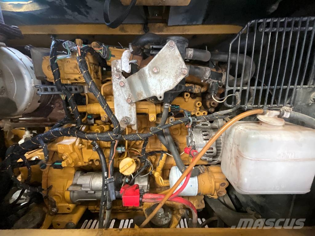 CAT 308 CR حفارات وسط 7 طن - 12 طن