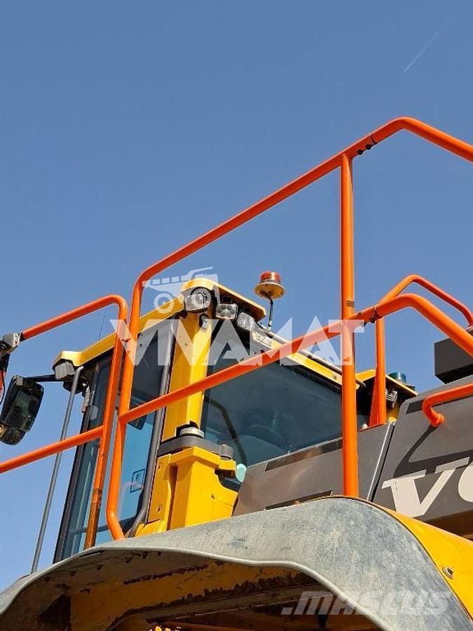 Volvo L350H لوادر بعجل