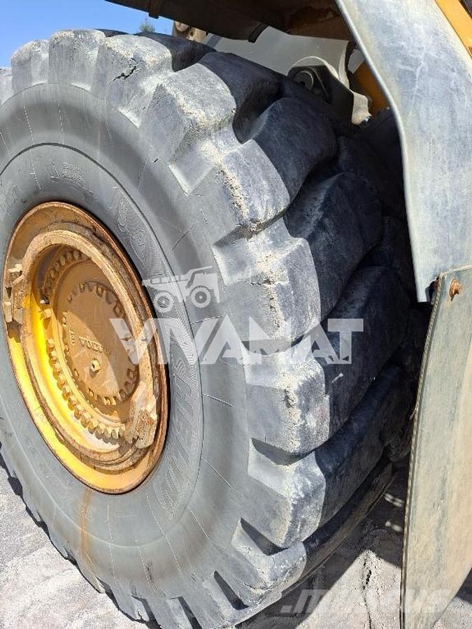 Volvo L350H لوادر بعجل