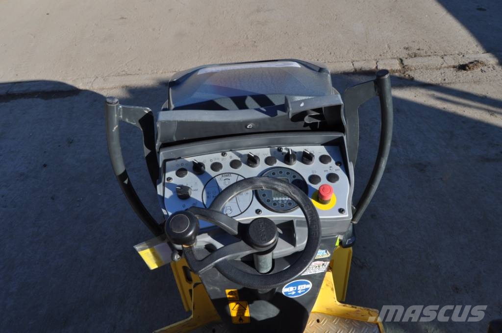 Bomag BW 80 AD-5 Twin drum rollers