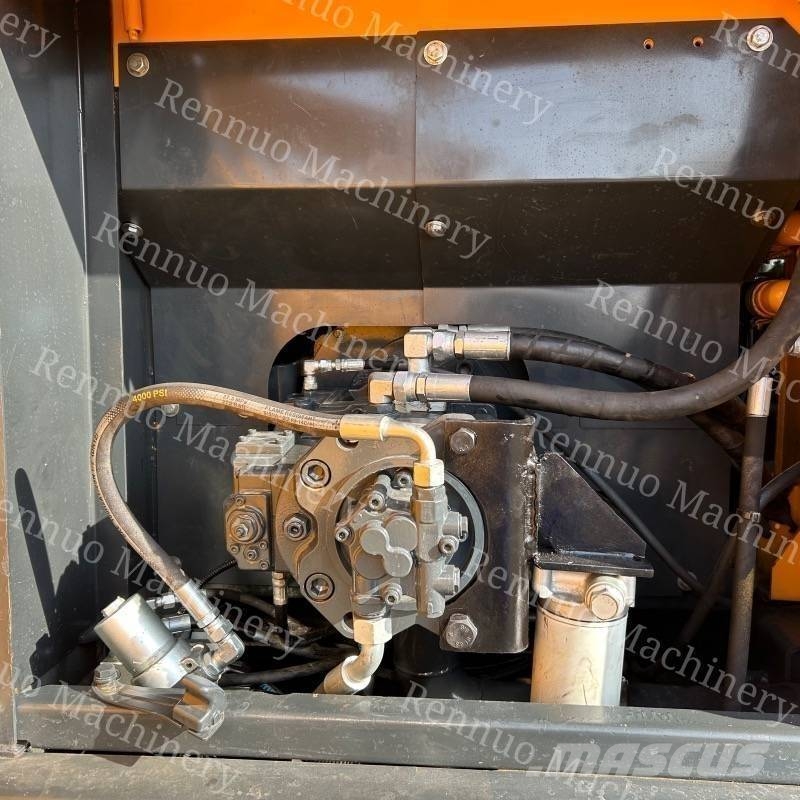 Hyundai 215 Bageri guseničari
