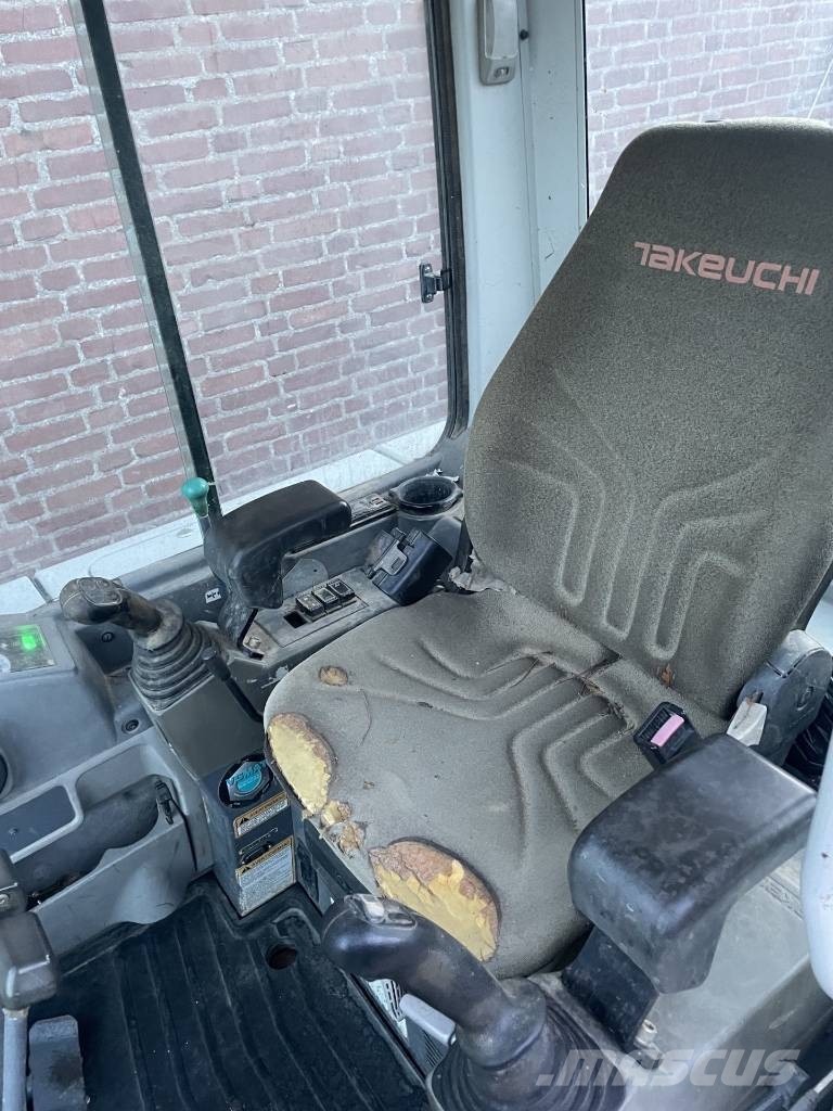 Takeuchi TB 235 Miniexcavadoras
